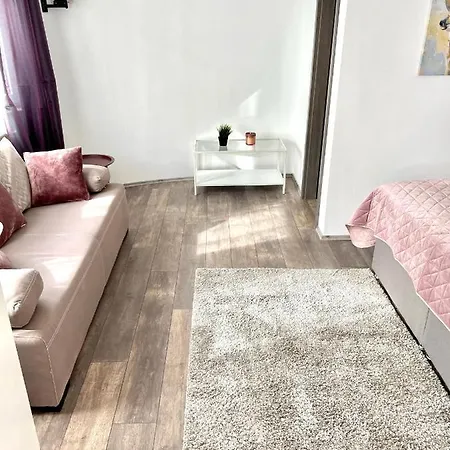 D&a With Private Swimming Pool Appartement *