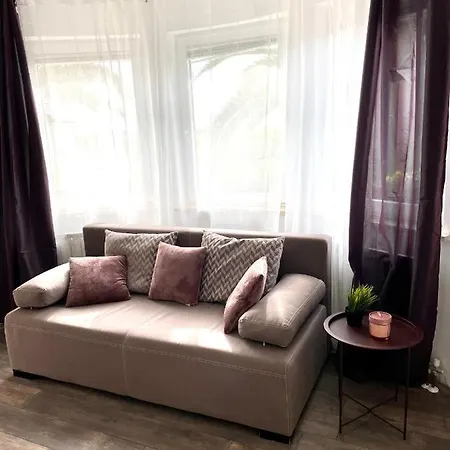 D&a With Private Swimming Pool