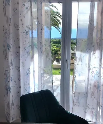 D&a With Private Swimming Pool Apartman Pula