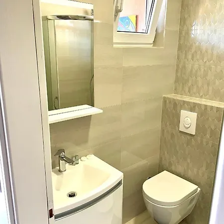 D&a With Private Swimming Pool * プーラ