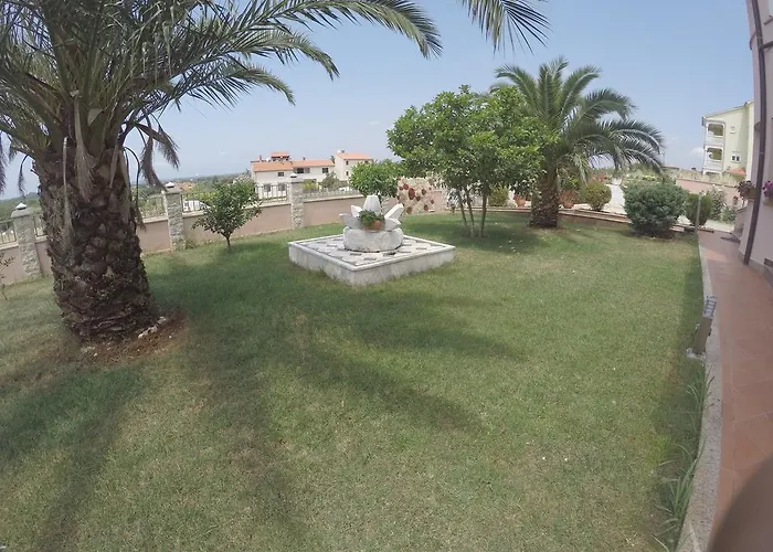 D&a With Private Swimming Pool 풀라